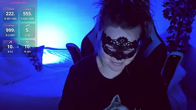 Snapshot of Sexy-Housewife chatting on 10.12.25 Sexy-Housewife online show from 10.12.25