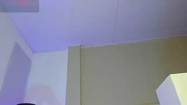 Snapshot of SofiaBrouw chatting on 10.31.25 SofiaBrouw online show from 10.31.25