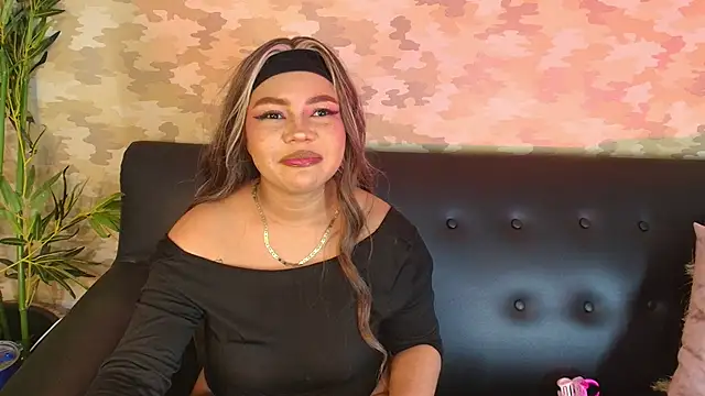 cherry chel online show from 03.08.25