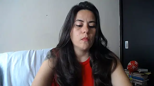 KAROLCANDY online show from 05.25.26