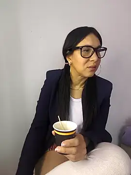 Snapshot of Camille_jhonson chatting on 12.02.25 Camille jhonson online show from 12.02.25