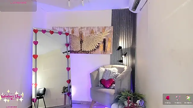 Snapshot of emma_alice_ chatting on 02.11.25 emma alice online show from 02.11.25