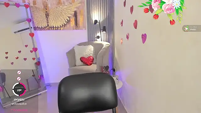 Snapshot of emma_alice_ chatting on 02.23.25 emma alice online show from 02.23.25