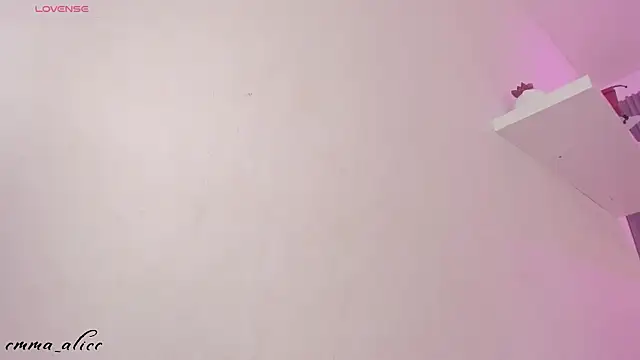 Snapshot of emma_alice_ chatting on 10.02.25 emma alice online show from 10.02.25