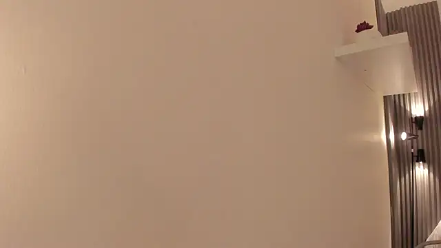 Snapshot of emma_alice_ chatting on 11.19.25 emma alice online show from 11.19.25