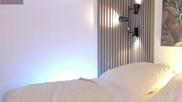 Snapshot of emma_alice_ chatting on 11.25.25 emma alice online show from 11.25.25