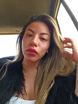 Karen San Miguel online show from 11.12.25