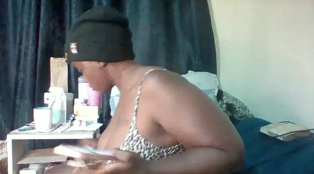 Snapshot of Nish_Darling_ chatting on 01.15.25 Nish Darling online show from 01.15.25