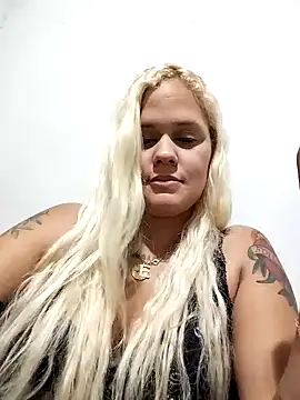 Snapshot of perolaar chatting on 01.13.25 perolaar online show from 01.13.25