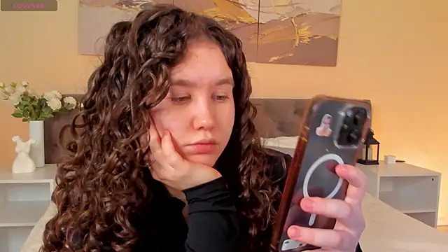 Ariella Sol online show from 06.11.26