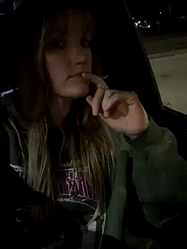 Snapshot of foreverzays chatting on 12.16.25 foreverzays online show from 12.16.25