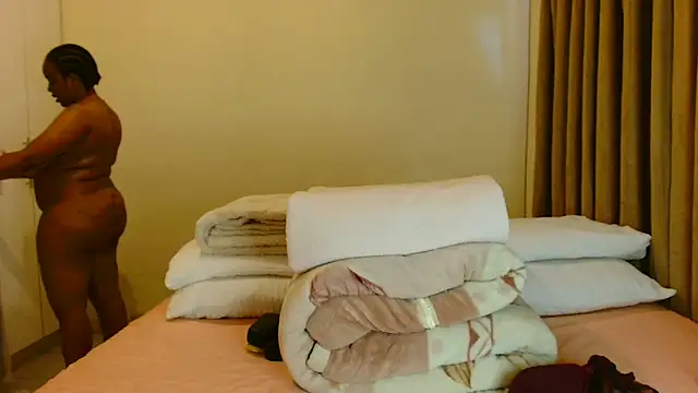 Snapshot of ALEXABOUJEE95 chatting on 01.06.26 ALEXABOUJEE95 online show from 01.06.26