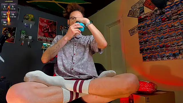 Snapshot of MrShaggy chatting on 02.25.26 MrShaggy online show from 02.25.26