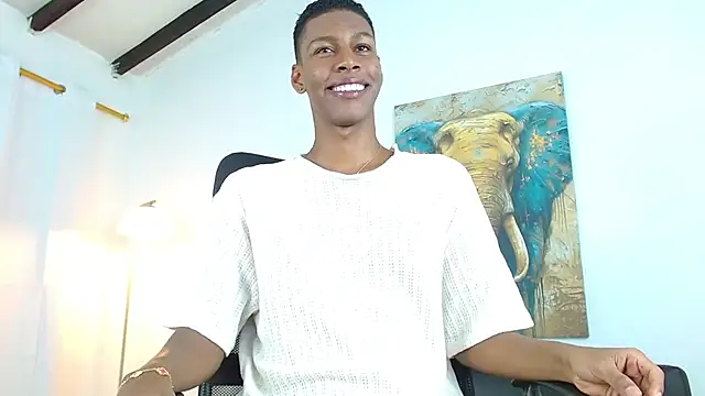 maiki18  online show from 11.14.25