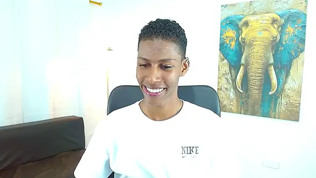 maiki18  online show from 11.21.25