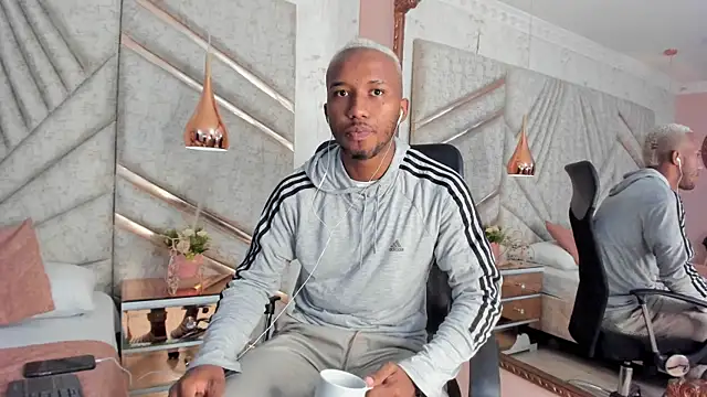 JamesParck online show from 02.04.25