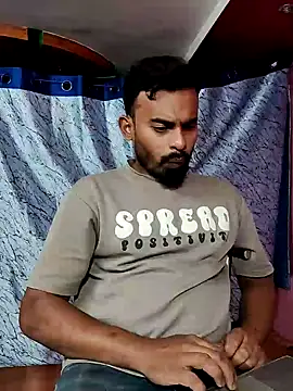 Snapshot of rayhan085 chatting on 12.13.24 rayhan085 online show from 12.13.24