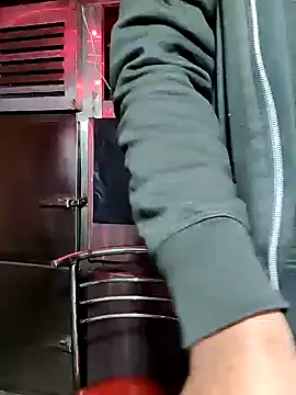 Snapshot of rayhan085 chatting on 12.29.24 rayhan085 online show from 12.29.24