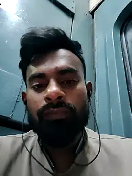 Snapshot of rayhan085 chatting on 02.18.25 rayhan085 online show from 02.18.25