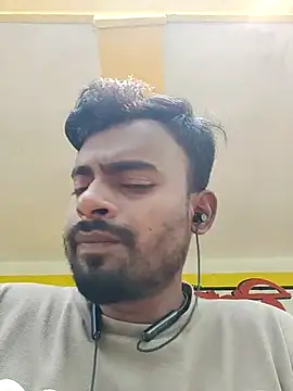 Snapshot of rayhan085 chatting on 03.20.25 rayhan085 online show from 03.20.25