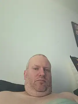 ShyBoy1982 online show from 04.27.26