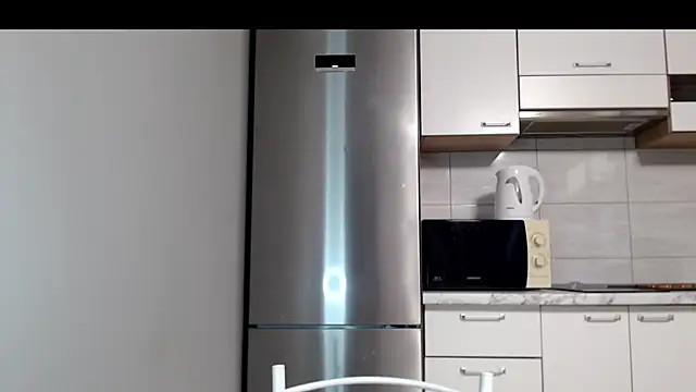 Snapshot of SierraSky_ chatting on 05.19.26 SierraSky online show from 05.19.26