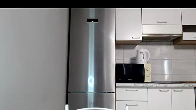 Snapshot of SierraSky_ chatting on 06.18.26 SierraSky online show from 06.18.26