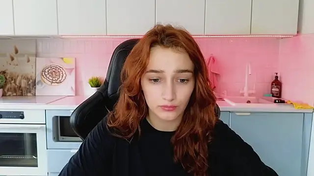 Snapshot of Sinty_Noria chatting on 07.29.26 Sinty Noria online show from 07.29.26