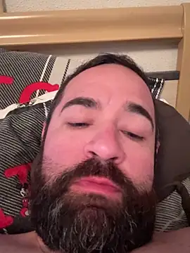 Snapshot of alares chatting on 05.29.26 alares online show from 05.29.26