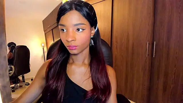 alikahouston4 online show from 09.12.25