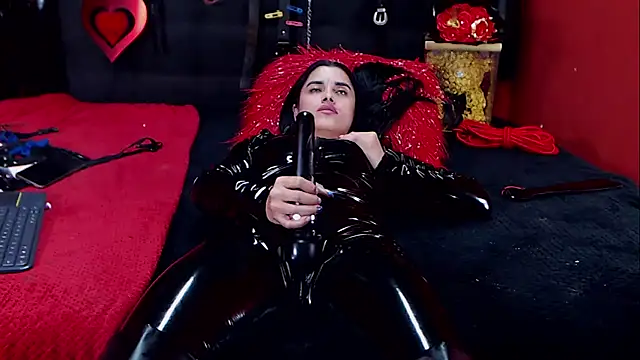 Hannamariana online show from 03.07.25