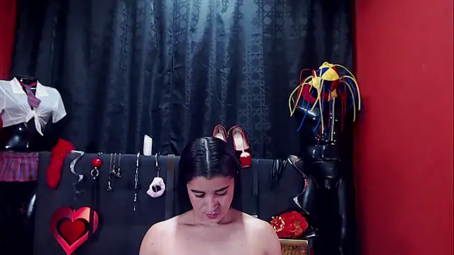 Hannamariana online show from 03.10.25