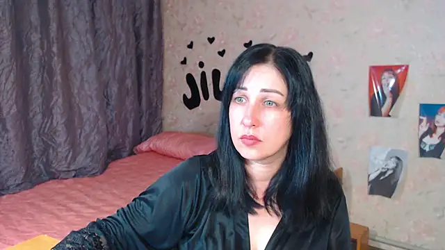 JillStevens online show from 10.07.25