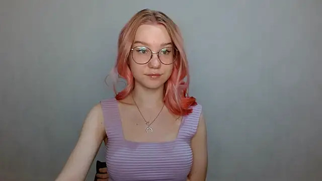 Snapshot of cindi_hot chatting on 12.06.24 cindi hot online show from 12.06.24