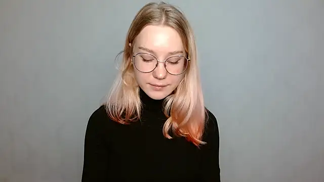 Snapshot of cindi_hot chatting on 01.07.25 cindi hot online show from 01.07.25