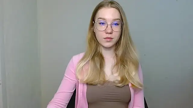 Snapshot of cindi_hot chatting on 03.29.26 cindi hot online show from 03.29.26