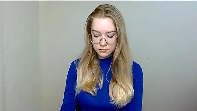 Snapshot of cindi_hot chatting on 05.03.26 cindi hot online show from 05.03.26