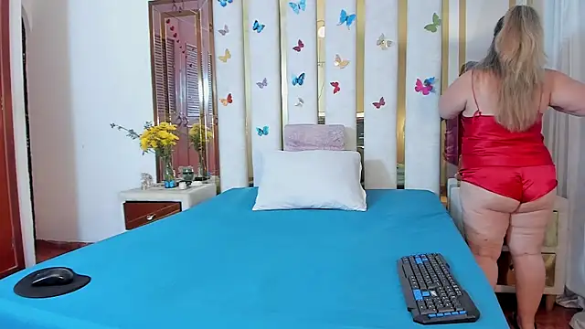 AnyelaGitanaMature online show from 04.28.26