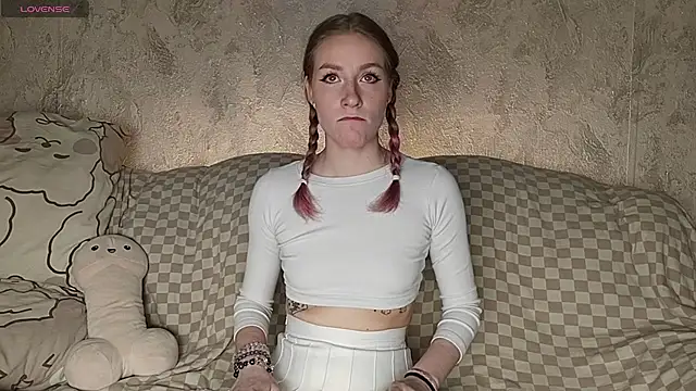 Lillian Lahot online show from 03.20.26