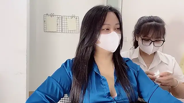 Snapshot of Bamboo_Swetie chatting on 12.18.25 Bamboo Swetie online show from 12.18.25