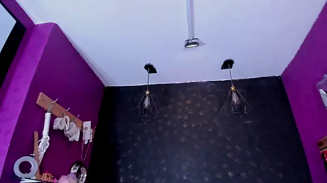 Alexa Slave online show from 10.21.25