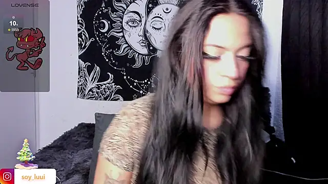 Snapshot of soy_lui_ chatting on 12.26.24 soy lui online show from 12.26.24