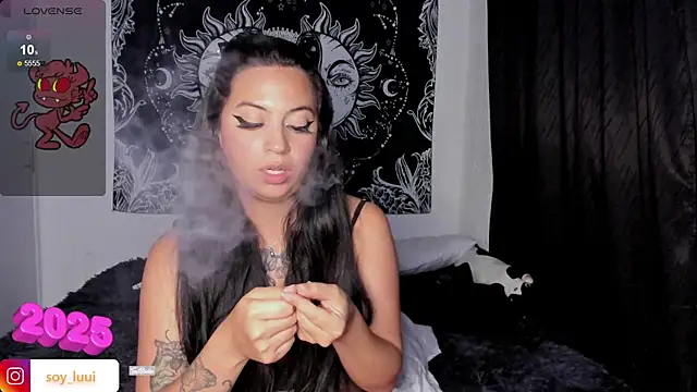 Snapshot of soy_lui_ chatting on 01.09.25 soy lui online show from 01.09.25