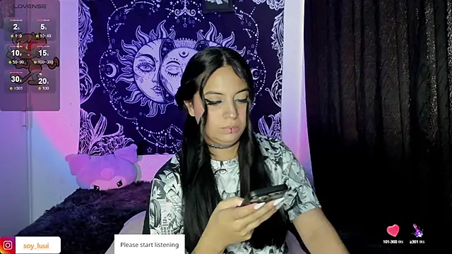 Snapshot of soy_lui_ chatting on 02.05.25 soy lui online show from 02.05.25