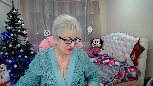 KayleSmoll online show from 01.15.25