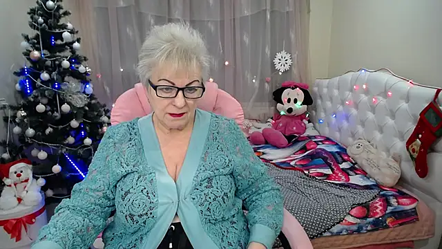 KayleSmoll online show from 01.17.25