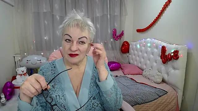 KayleSmoll online show from 02.21.25