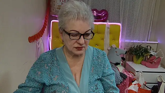 KayleSmoll online show from 03.21.25