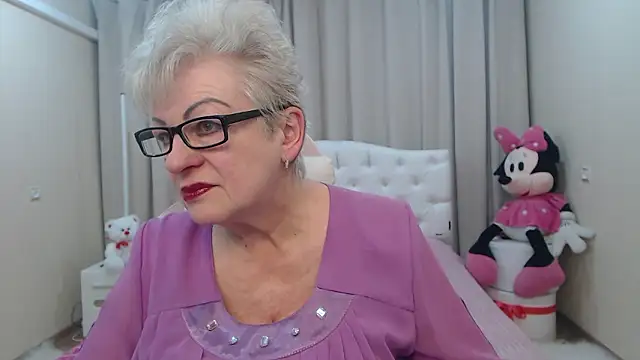 KayleSmoll online show from 02.27.26