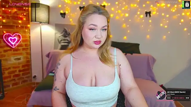 Snapshot of -LinaLove- chatting on 01.11.25 -LinaLove- online show from 01.11.25